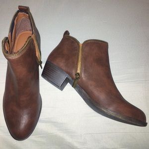 Diba Brown Leather Ankle Booties